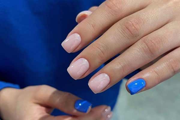 Manucure carrée d'automne