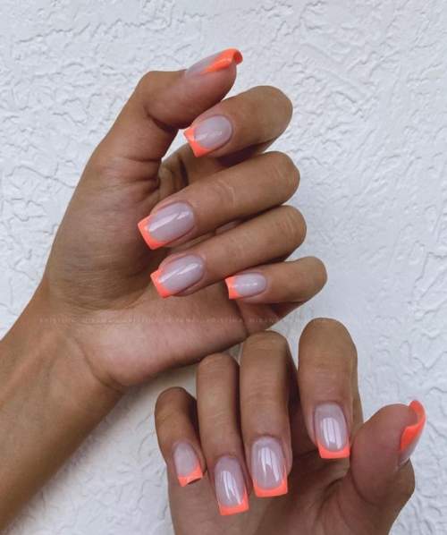 Manucure automne 2022 sur une forme carrée : l'actualité mode