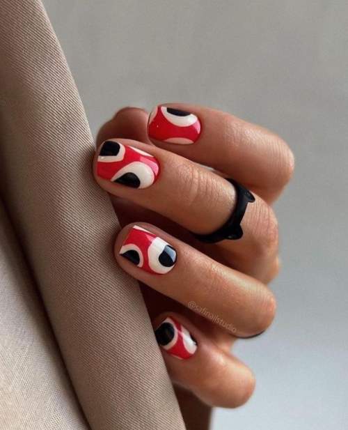 Manucure automne 2022 sur une forme carrée : l'actualité mode