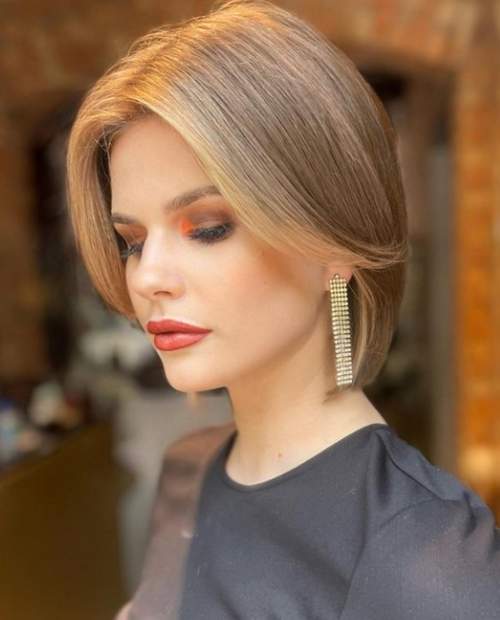 Bangs réels 2023: photos, types à la mode, tendances