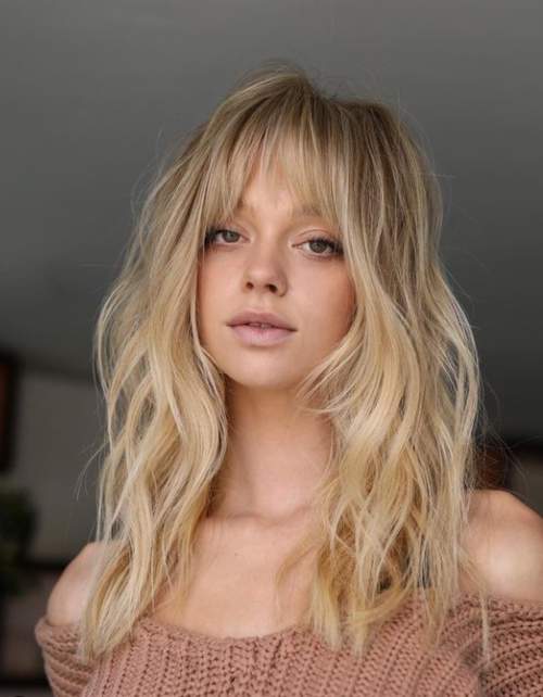 Rideau Shag bangs avec cheveux longs