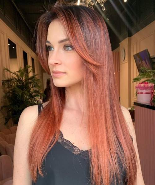 Rideau de frange aux cheveux longs: coupes de cheveux 2023, photo