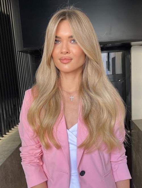 Rideau de frange aux cheveux longs: coupes de cheveux 2023, photo