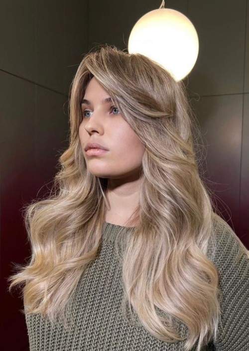 Rideau de frange aux cheveux longs: coupes de cheveux 2023, photo