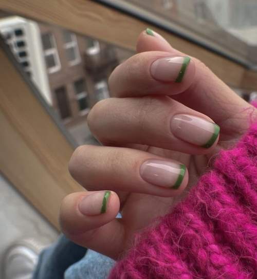 Veste verte à base transparente