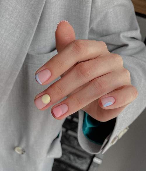 Français dans les tons pastel