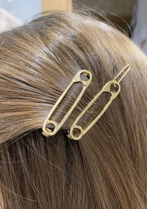 Des pinces à cheveux minimalistes