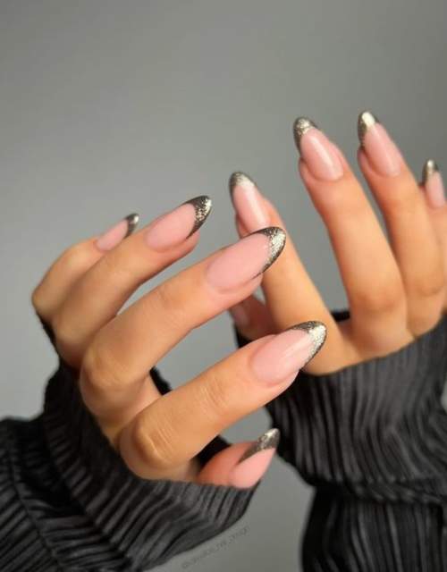 Ongles courts français du Nouvel An