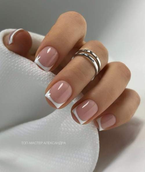 Ongles courts français du Nouvel An