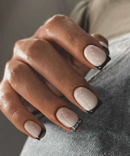 Veste du Nouvel An 2023: manucure pour l'année du Lapin d'Eau