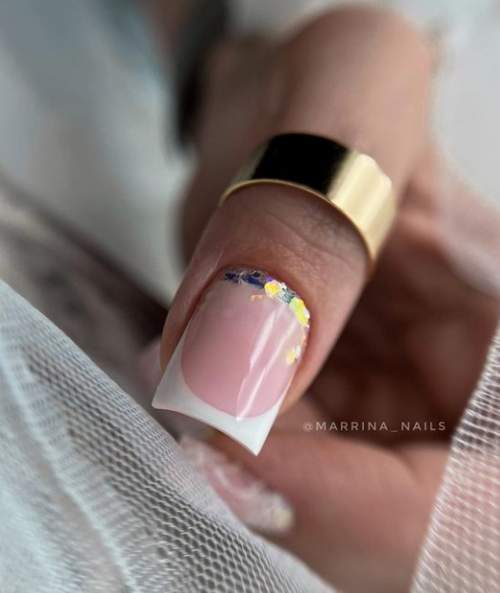 Veste du Nouvel An 2023: manucure pour l'année du Lapin d'Eau