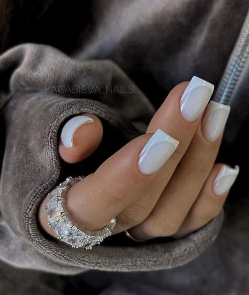 Veste du Nouvel An 2023: manucure pour l'année du Lapin d'Eau