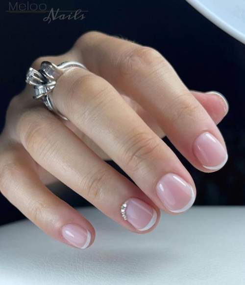 Veste du Nouvel An 2023: manucure pour l'année du Lapin d'Eau