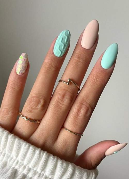 Nuances réelles de la manucure du Nouvel An 2023