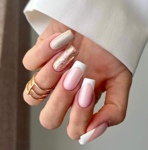 Veste blanche et dorée