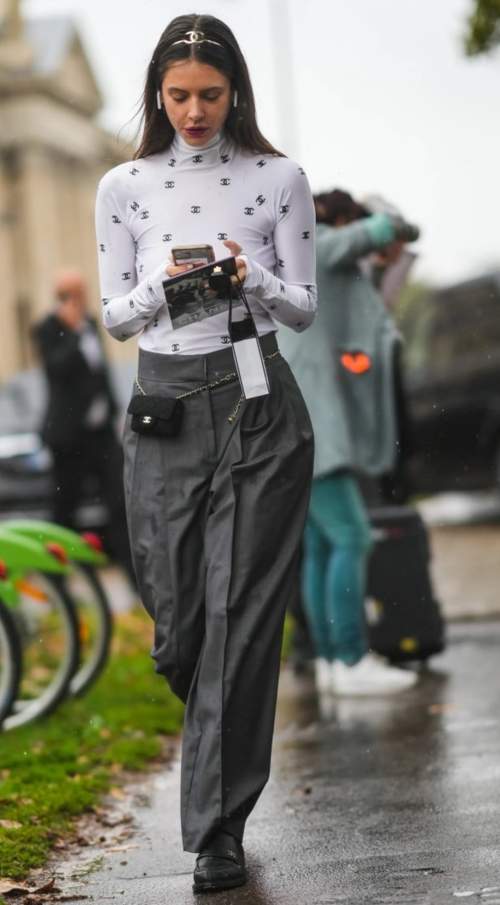 Coiffure décontractée avec bandeau