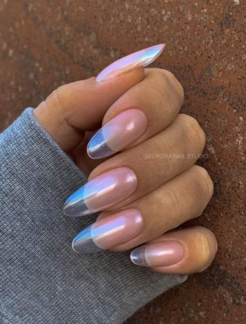 Français avec des pointes transparentes