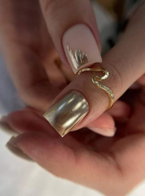 Ongles mats avec frottement