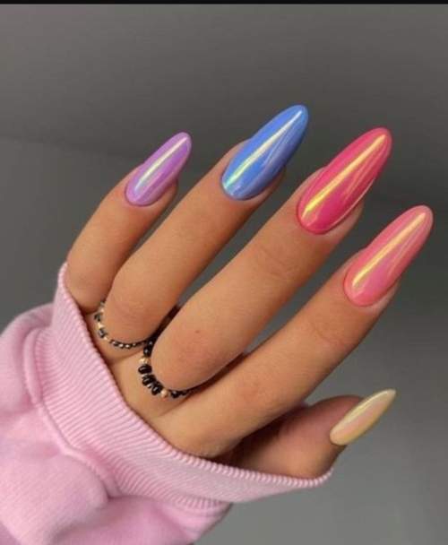 Frotter dans la conception des ongles 2023: photo d'une nouvelle manucure