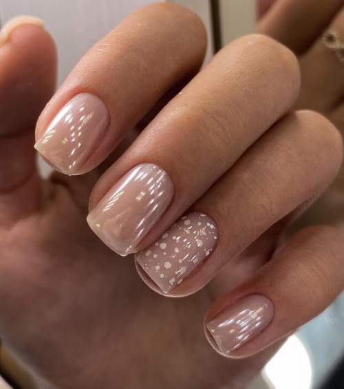 Frotter dans la conception des ongles 2023: photo d'une nouvelle manucure