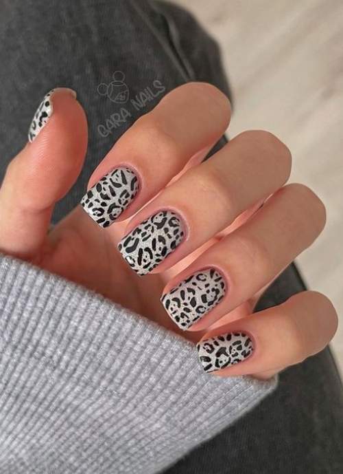 Estampage d'ongles courts