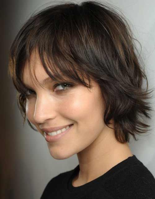 Cascade courte avec frange