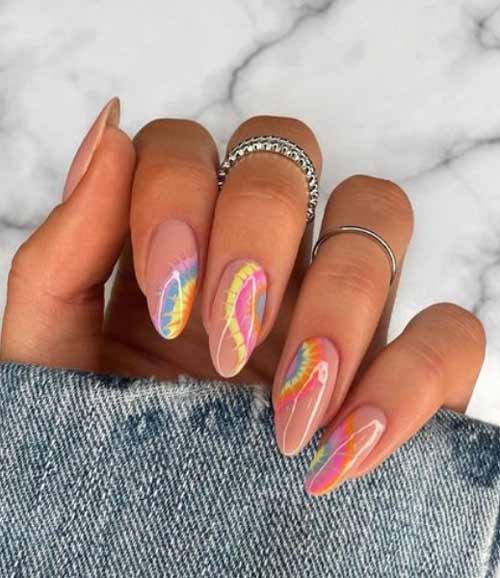 arc-en-ciel sur les ongles