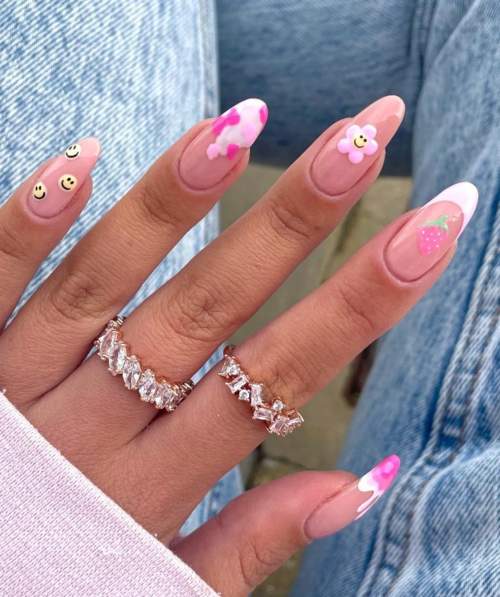 100 idées manucure pour le 14 février : une photo avec un nouveau design