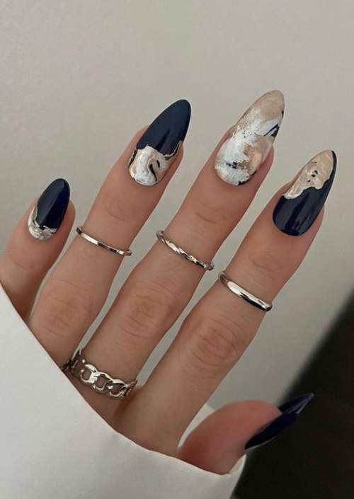 100 idées manucure pour le 14 février : une photo avec un nouveau design