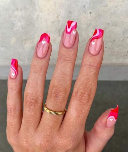 100 idées manucure pour le 14 février : une photo avec un nouveau design