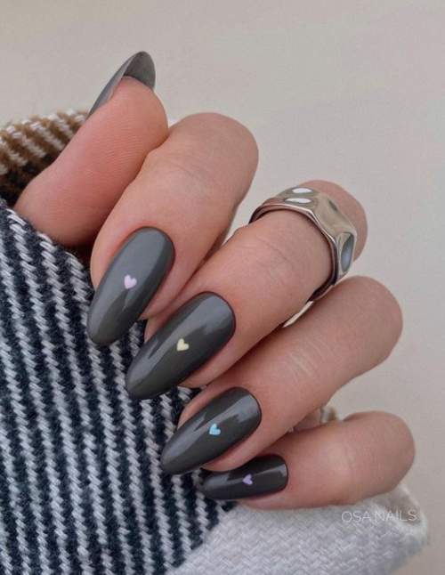 100 idées manucure pour le 14 février : une photo avec un nouveau design