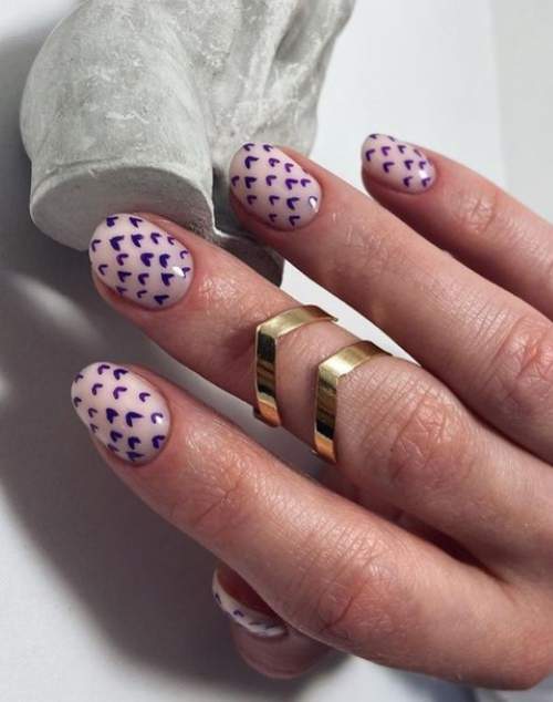 100 idées manucure pour le 14 février : une photo avec un nouveau design