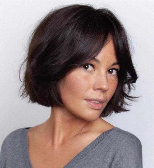 Cascade moderne 2023 pour cheveux courts: photo