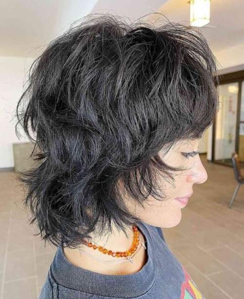 Cascade moderne 2023 pour cheveux courts: photo