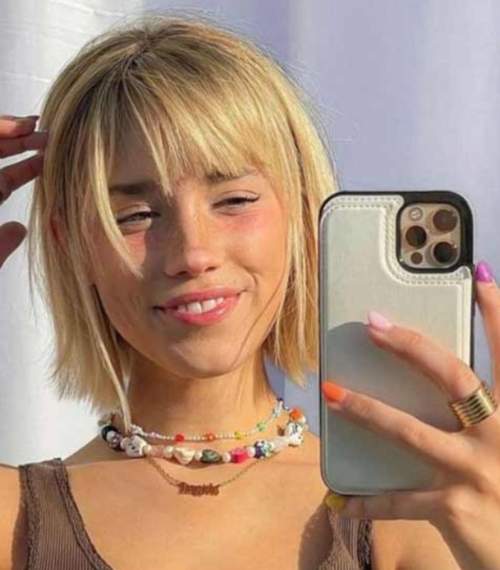 Cascade moderne 2023 pour cheveux courts: photo