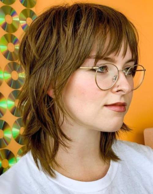 Cascade moderne 2023 pour cheveux courts: photo