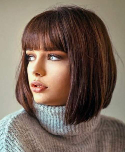Coupes de cheveux mi-longues pour femmes: les types les plus en vogue, photo 2023