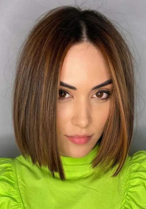 Coupes de cheveux mi-longues pour femmes: les types les plus en vogue, photo 2023