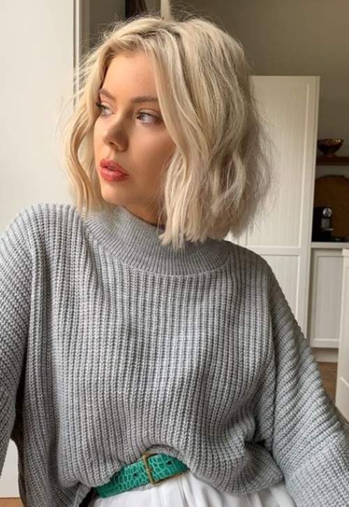 Coupes de cheveux mi-longues pour femmes: les types les plus en vogue, photo 2023