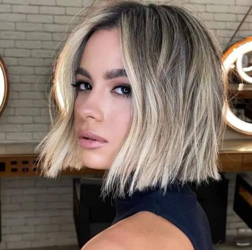 Coupes de cheveux mi-longues pour femmes: les types les plus en vogue, photo 2023