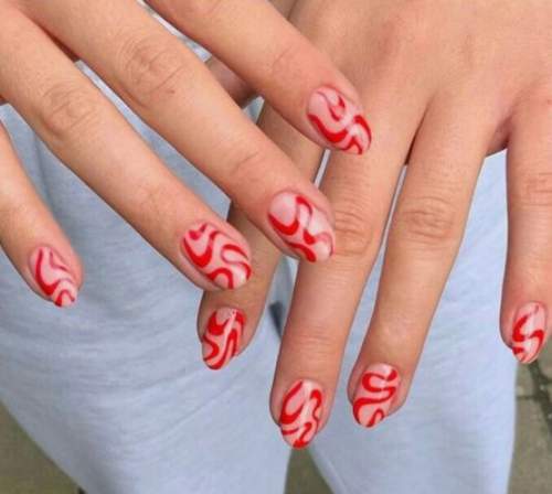 manucure rouge simple