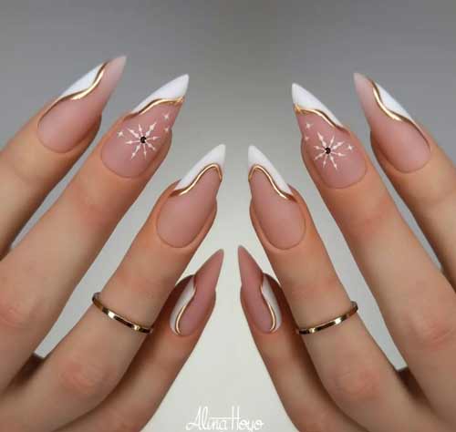 Ongles pointus avec français