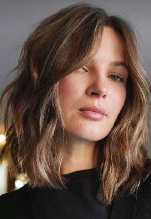 Coupes de cheveux volumétriques 2023 pour cheveux moyens