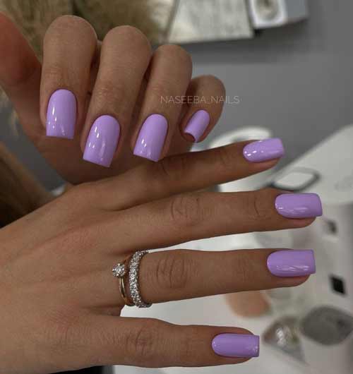 Manucure monochrome printanière