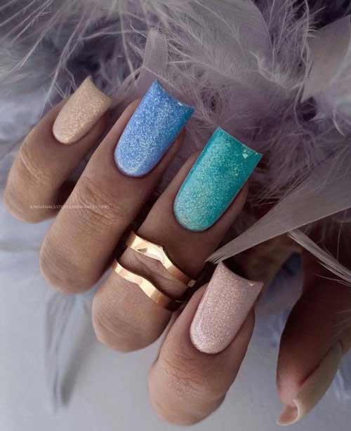 Manucure printanière sur un carré