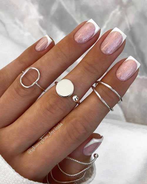 Blanc français avec des paillettes