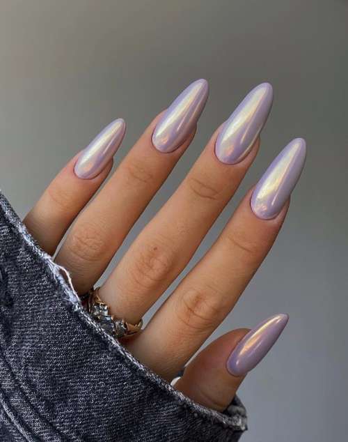 Manucure perlée pour le printemps