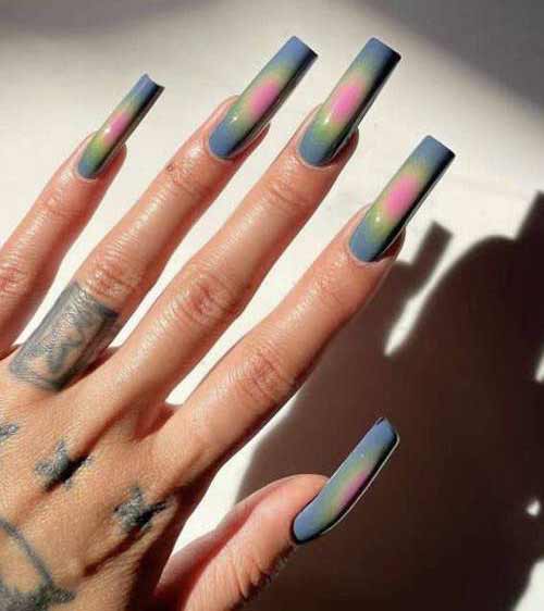 Aura sur les ongles