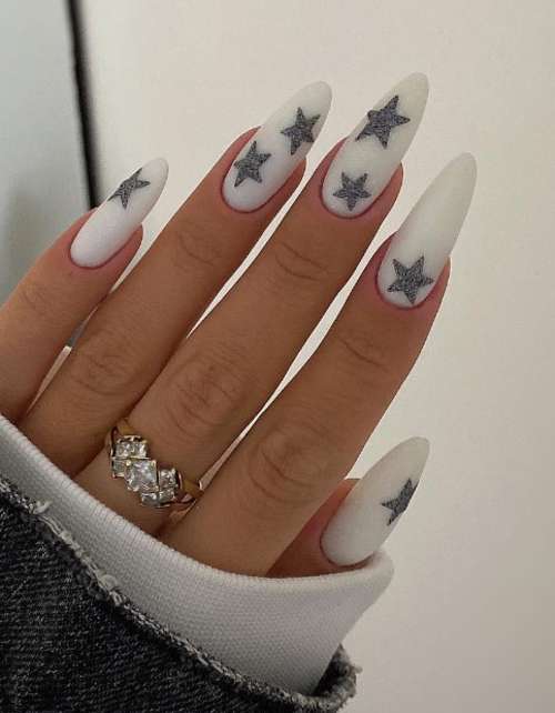 Manucure printanière à la mode