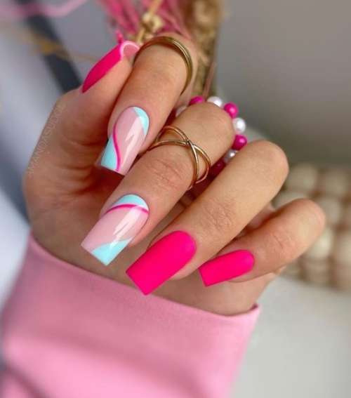 Manucure lumineuse pour le printemps